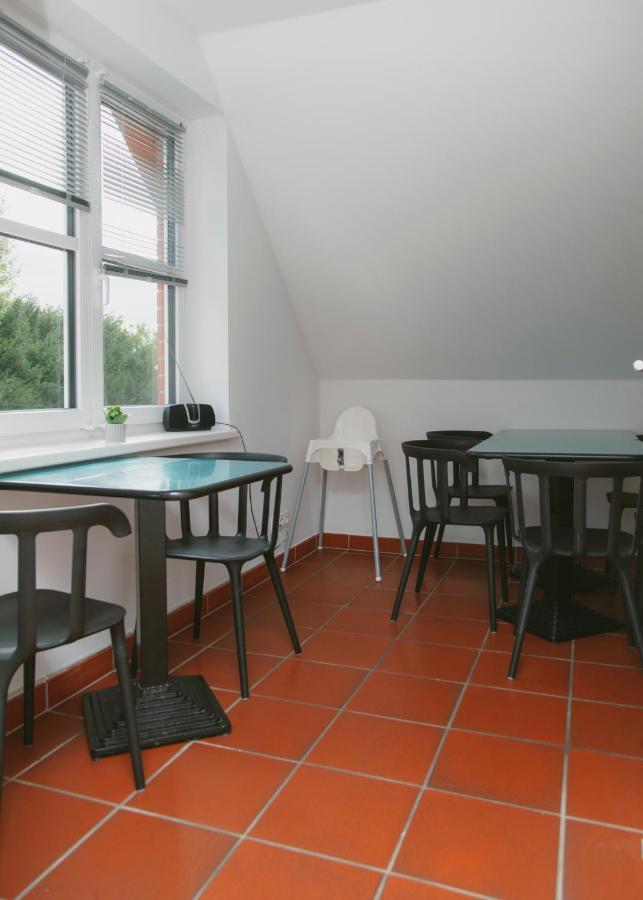 Gaestehaus Vigliarolo Gewerblich Jedes Zimmer Eigenes Bad Gemeinschaftskueche Elmshorn Exterior photo